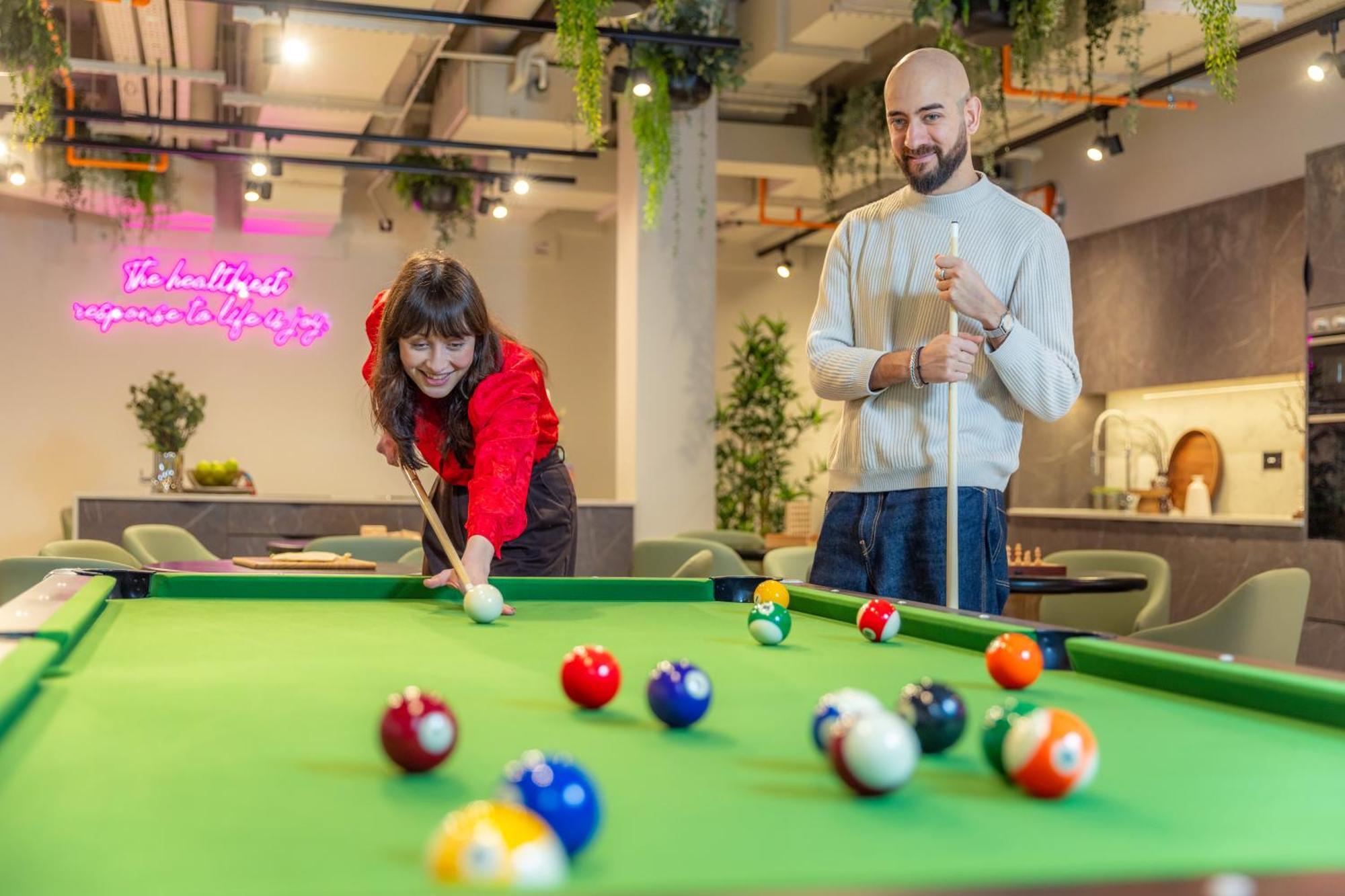 Diff-Rent Living Daire Harrow Dış mekan fotoğraf
